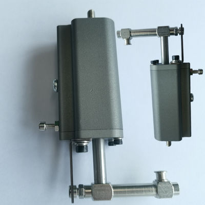 鉄の物質的な進行吸盤型抜き機械部品は出版物の部品を相殺した